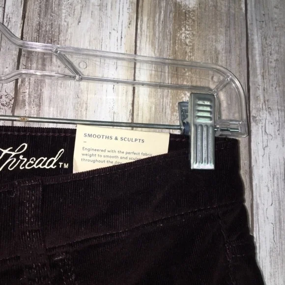 NWT Universal Thread High Rise Maroon Corduroy Jeans - Picture 5 of 5